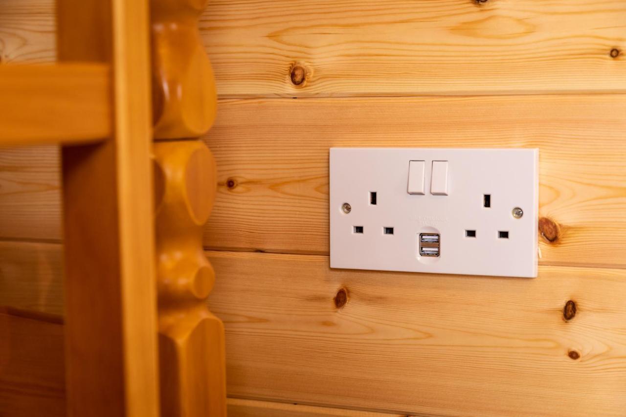 Camping Pods Hedley Wood Holiday Park Bridgerule エクステリア 写真